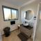 Glamis Ave Shared Home B&B - 新普利茅斯