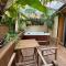 myinsolite - Cocon Tropical, jacuzzi, énigme - 沃韦尔