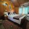 Houseboat New Suzan