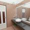 Qua Homestay 5 Rooms 6 Bathrooms
