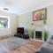 5 Bedroom Detached House - Close to City Centre - Sleeps up to 10 guests with Free Parking, Fast Wifi, SmartTVs and Large Garden by Yoko Property