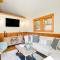 Secluded Livingston Retreat with Deck and Fire Pit! - 利文斯顿
