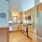 Secluded Livingston Retreat with Deck and Fire Pit! - 利文斯顿