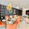 Upscale Centric Apt Near All