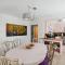 Folly Vacation Great Location, Vintage and Fun 120 Unit B