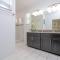 Charming 4 bedroom house with Private Pool 1542