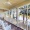 Beautiful 2BR 2BA Lakeside Villa with Lake Views - باوليز آيلاند