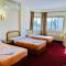 Queens Valley Hotel