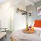 Central Buckingham Apartment #3 with Free Parking, Pool Table, Fast Wifi and Smart TV with Netflix by Yoko Property - باكنغهام