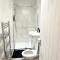 Convenient & Modern Private Bedroom Space near Barnsley Hospital