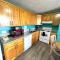Royal Kuhio 1703 - Spacious Studio with Stunning Mountain Views in the Heart of Waikiki!