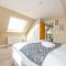 *RA7C* For your most relaxed & Cosy stay + Free Parking + Free Fast WiFi * - Batley