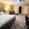 Spacious 6BR Pool Home in Ocala