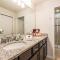 The Happy Place! - Upgraded Fun Windsor Home - 基西米