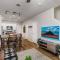 Spacious 2-Story, Pet&Fam Friendly, WFH, Gym&Pool