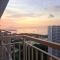 Cozy Penthouse 2BR Suite w Balcony - Amazing Manila Bay View and City Skyline near MOA