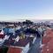Vibrant apartment on bustling street, above a restaurant Perfect for tourists, - Stavanger