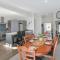 Hawk Hill Getaway - Cooks Beach Holiday Home