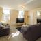 Hill House Apartment