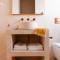 Heights Guesthouse - Hideaway in Kiama Heights