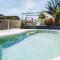 Sunny Shores House with Private Pool - Lake Illawarra