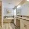 Elegant 6BR Vacation Home with Private Pool at ChampionsGate - Davenport