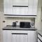 Elite Apartment in sheraton Heliopolis 5 minutes from Cairo Airport - Каир