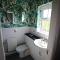 Stylish Village Townhouse w/ Parking – Near Leeds & York