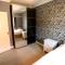 Stylish Village Townhouse w/ Parking – Near Leeds & York