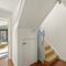 3 Bedroom Mews Home - Clapham Common - Free Private Parking - Sleeps 5 - Newly Refurbished - Sweetpea & Pillow Properties