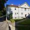 Lisinski apartment with private parking