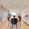 Pass the Keys 49 Byron Square Modern and Spacious 3 Bed Home with Free Parking