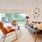 Pass the Keys 49 Byron Square Modern and Spacious 3 Bed Home with Free Parking - Cambridge