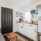 Downtown Tiny Home near Shenandoah National Park