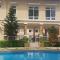 2 Bedroom and Studio Apartments with Private Pool and Gym in Vista Manors Verdant