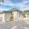Hampton Collection - Contemporary 3 Sleeper Apartment with Pool - 德班