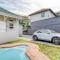 Hampton Collection Modern 1 or 2 Bedroom Apartment with Pool - Durban