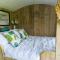Ynys Hideout