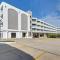 Pool and Ocean Views Beachfront Condo in Galveston - Galveston