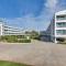 Pool and Ocean Views Beachfront Condo in Galveston - Galveston