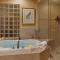 Chalet Aster