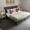 Rooms@ Remedy 2 bedroom (sleeps 5) apartment - Crossens