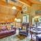 Owls Nest - Cozy Cabin with Hot Tub and Fireplace! - Gold Bar