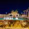 Ultra Luxury 3BR with Pools ,Sports ,Dining in Gated compound, Close to all sites
