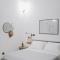 Dislocati BnB - Jacuzzi privata - Cucina - TV60 - Minimal Luxury