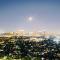 Oceanview 25th Floor Luxury Penthouse - Santa Ana