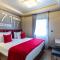 The Peak Hotel