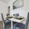 Birks House By RMR Accommodations - NEW - Sleeps 8 - Modern - Parking