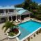 Large Ocean Front Home Close to Village - Surfside Gecko