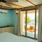 Large Ocean Front Home Close to Village - Surfside Gecko